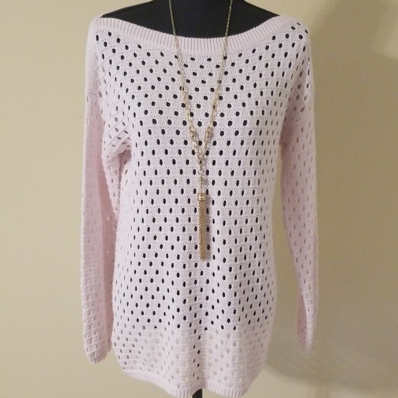 BCBGeneration Sweaters - ☆ BCBG ☆ Pink Cotton Hole Punched Sweater